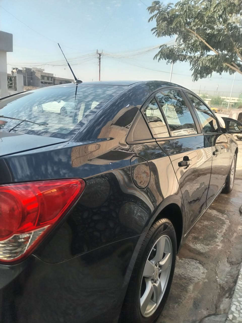 سلام عليكم كروز 2012 بسمي رقم جديد وسنوية جديدة الحد 2031 سيارة جديدة مكينة وكير حدادية فول تبريد ثلج بيها صبغ باب السايق والهلال الخلفي السعر 75 بيها مجال قليل العنوان بغداد سبع البور رقم الهاتف *********** و *********** علي
