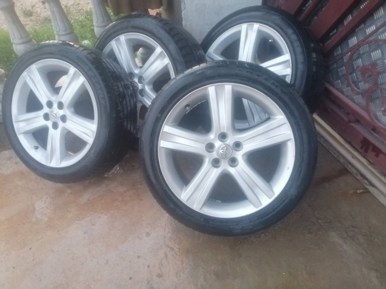 سلام وعليكم ويل كب مال كورلا 2013 S تايرت القياس 95_50_215 اخو الجديد ***********
