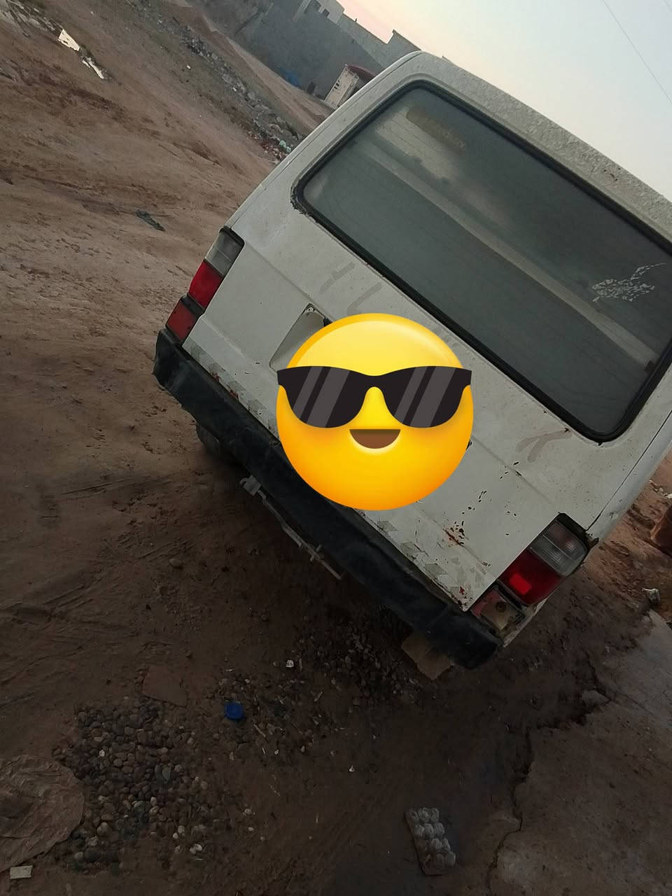 السلام عليكم مازدا باص 11راكب موديل 93 رقم كركوك سنوية صاقطة ب21 مصفرة كامل تريد تحويل تريد وكالة كير ومحرك ونجي 6سلندر اوتماتيك صدر تعبان تايرات زوج جديد الامامي والخلفي تعبان نص عمر كهربايئات نص ونص باتري جديد لايت شغال .25$وبيها مجال حك الجية مكانها صلاح الدين .تكريت .***********
