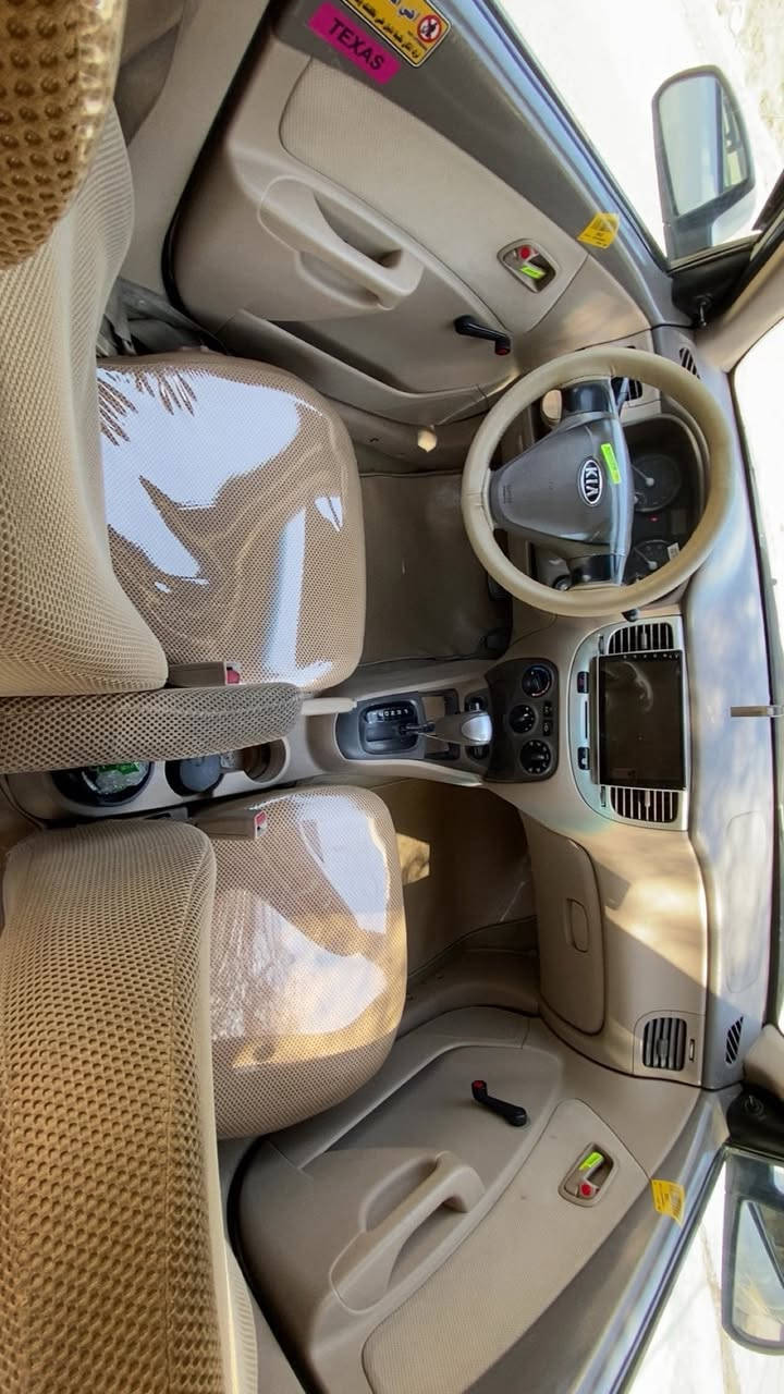 ريو موديل 2008 خليجي حجم المحرك 1600
دوش كير محرك تبريد تاخم تاير حداديه كهربائي جاهز
قطعتين صبغ بدون ضربه اثر شخط رقم بغداد الدولي 
تبريد ثلج دوشمه السياره كامله سعر 75 مكاني بغداد حي الخضراء تصال ***********
