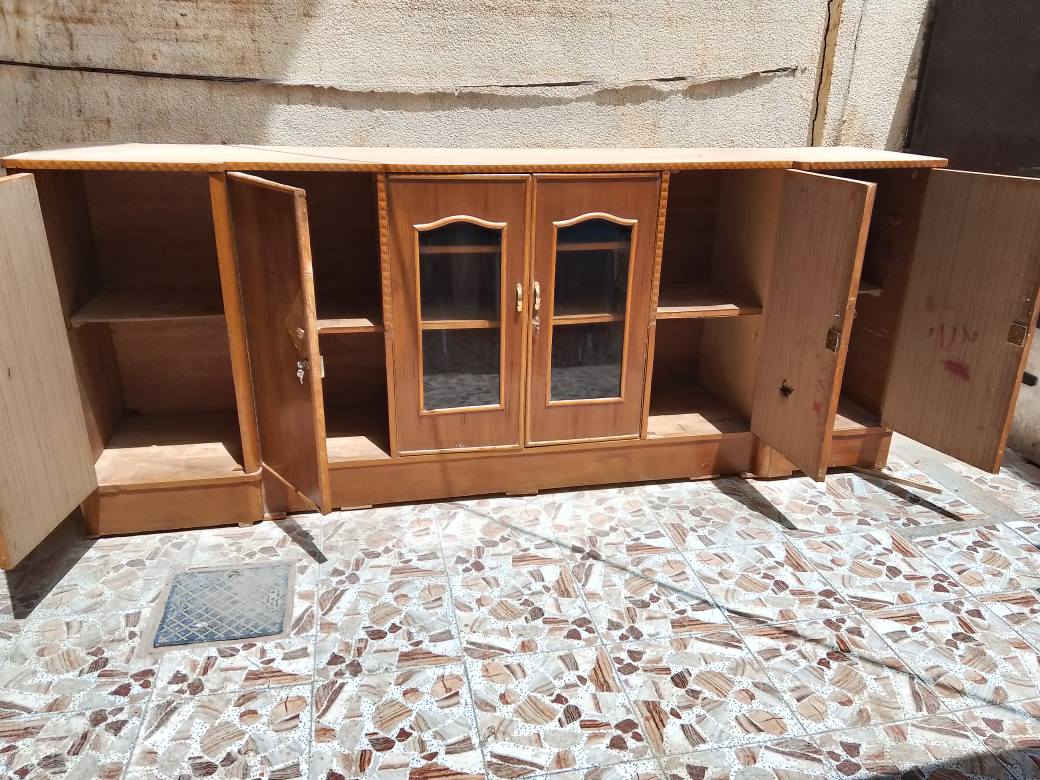 السلام عليكم بوفيه 3متر للبيع السعر 125تزكام  صبغ قفل يده كله جديد المكان نجف الاشرف الشراي يتصل على الرقم *********** ويوجد توصيل داخل النجف الاشرف النجف, العراق

