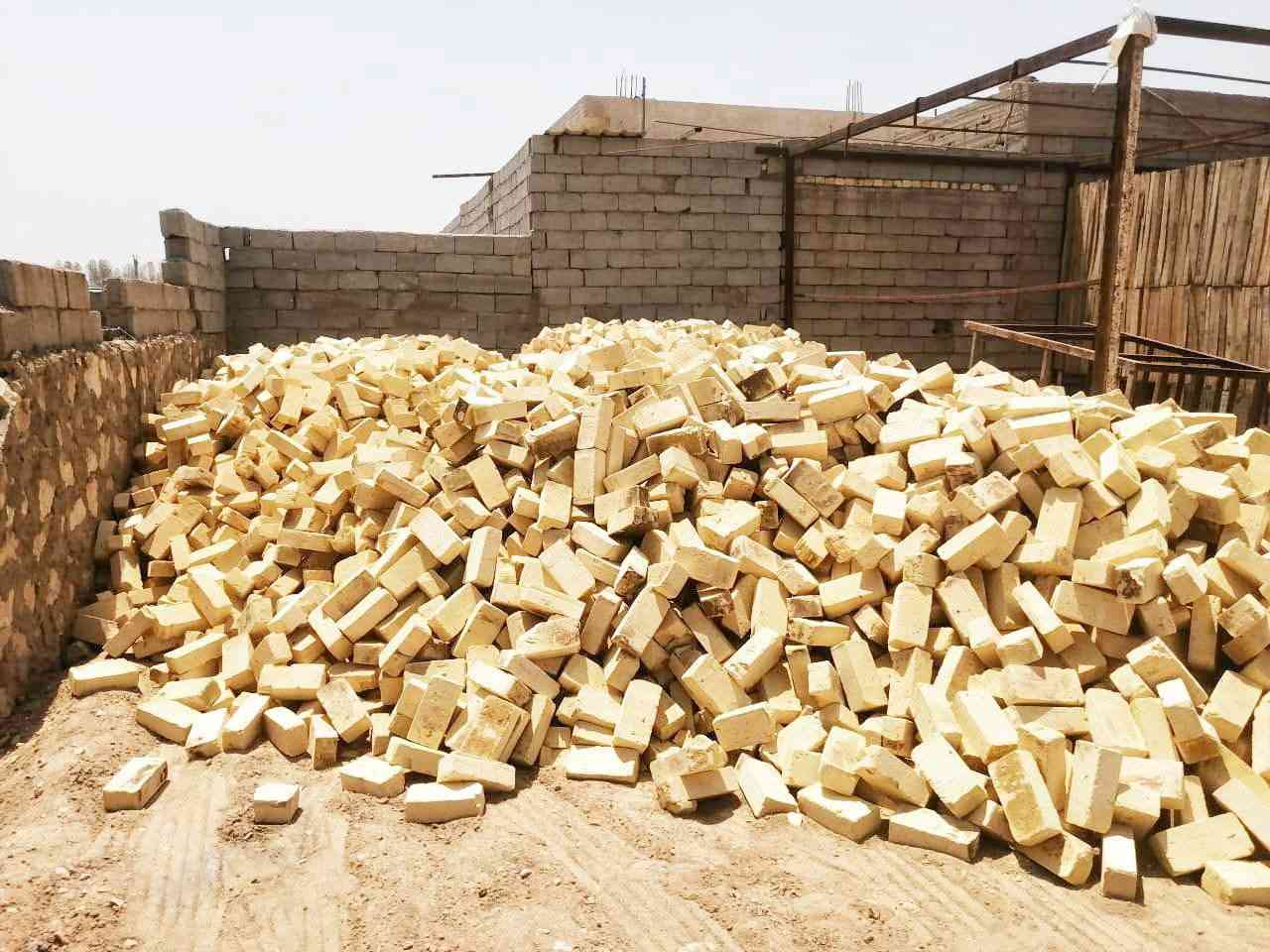سلام عليكم طابوك الإصلاح طابوكه نظيفه شرط غالب ولون وركن وقوه وعدد 4250شرط الحساب سعر جوه سوك حسب المكان  درجه اولى شرط الفحص موجود خاص واتساب نتصال ***********
