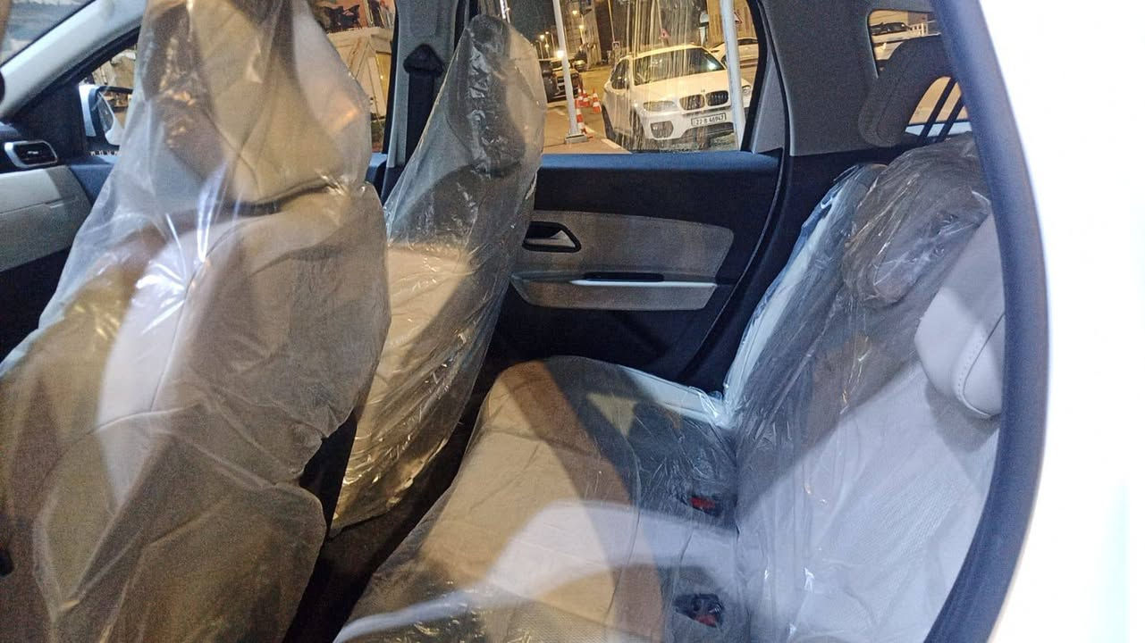 (نوع السيارة رينو داستر)2025)(. 0 كيلو)(السعر 19500
)(ضرر صفر)(مكان 1600)(رقم***********)(زيرو )(بدون الوحات)(السيارة (حرة
