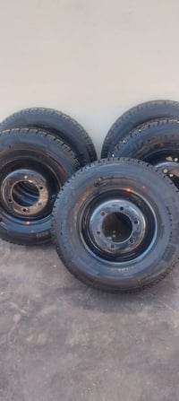 تايرات مال كيا فحل  حجم 13ماشيه شي قليل 07734227003