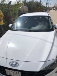 الانترا مديل 2021 خليجي  محرك2000 رقم بغداد  بيها الباب الخلف السايق م...