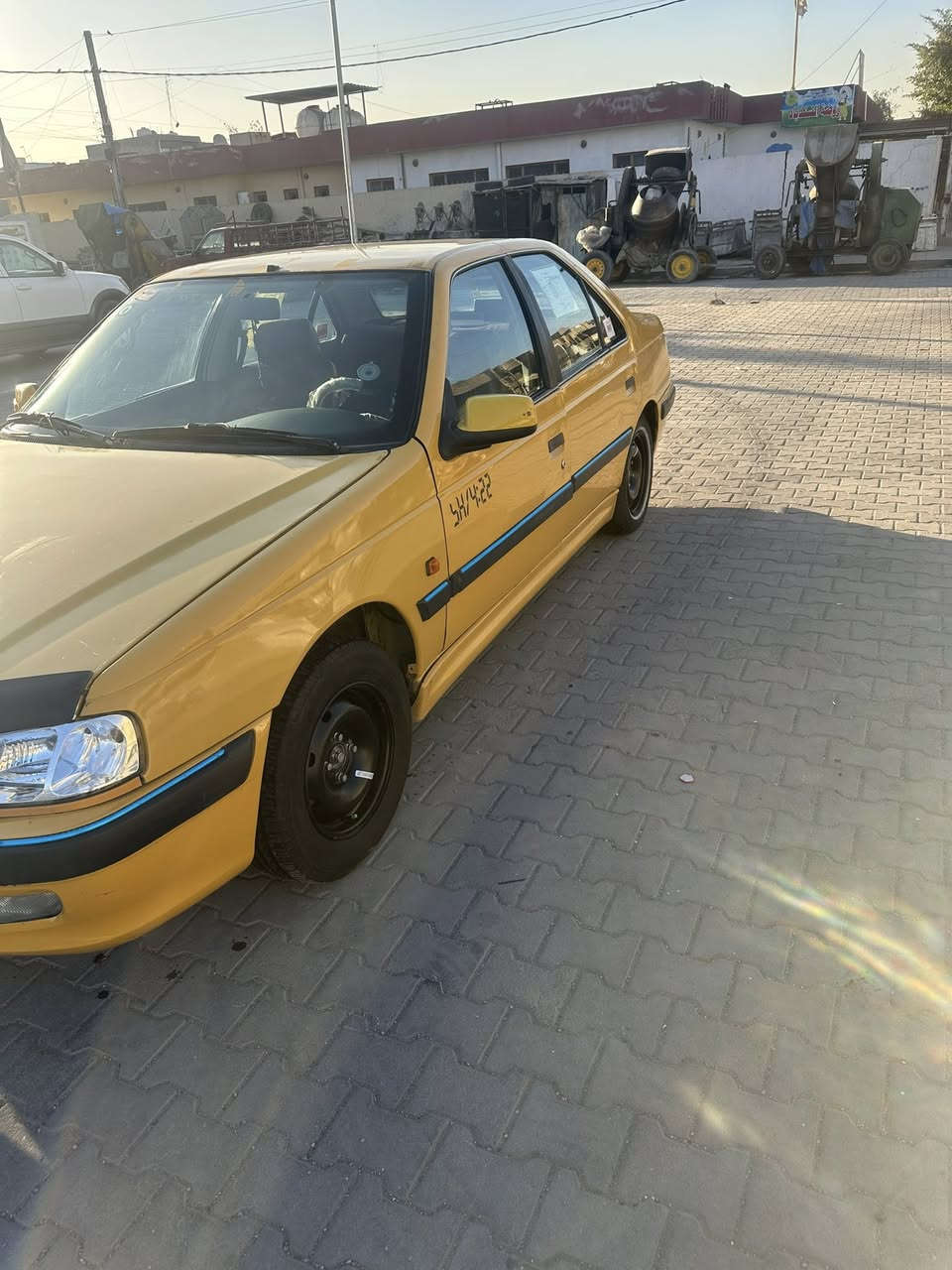 سلام عليكم 
بيجو بارص 2015
رقم بغداد 
السعر 45 وبيه مجال
مكاني بغداد مدينه الصدر 

***********
