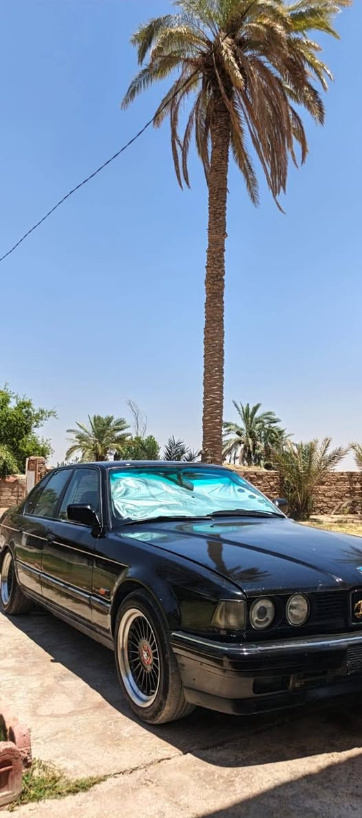 السلام عليكم للبيع  740 موديل 91 مكينه كير شرط صدر كهربايات لا خياس لا ضربه بس صبغ  جماليه تبريد ثلج رقم انبار شرط التحويل مكاني صلاح الدين تكريت السعر 55 بيه مجال وترهم مراوس.   . ***********
