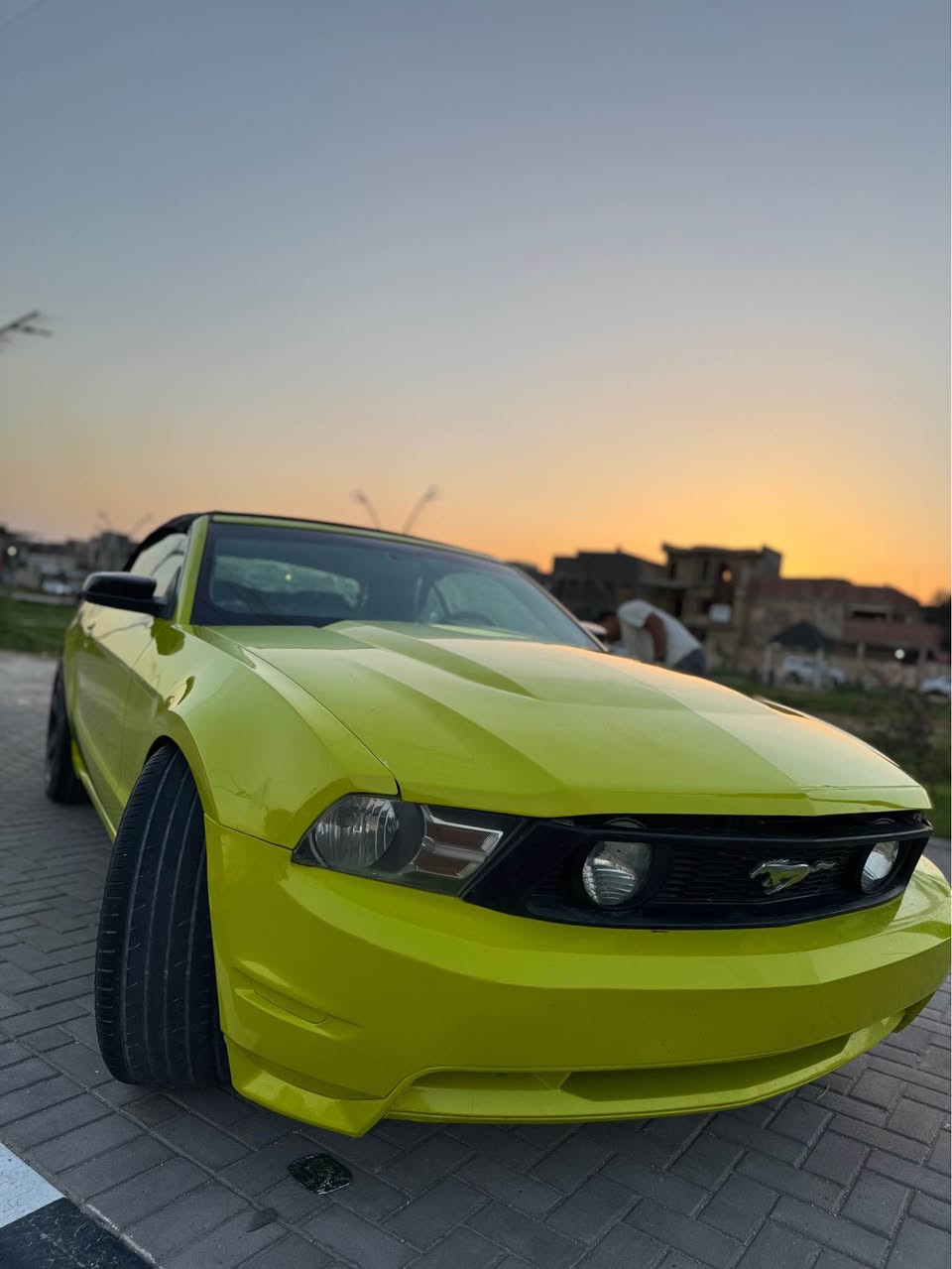 سلام عليكم 
من رخصة الأدمن 
موستنك 2010 للبيع بسعر جداً مناسب 
تفاصيل السيارة والشغل الي عليها كله بلادي 
لأن تعمرت من أ_ي 
كلشي بيها جديد
محرك ادامة كاملة 
كير يخبل 
نصبتها متعوب عليها 
وحادثها مثل ماموضح بصورة بس الدعامية 
لاشواصي لا لغد كله كفاله 
واكفلك ايضاً كصه والحادث القوي 
مصبوغه عام جماليه بدون اي حادث 
 + تغير لون الى لون تفاحي💚
 السيارة معمرة تعمير 2026 
تحويل ثاني يوم سنويه لل2027 واكفلك 
بكل رسميات السيارة 
رقمي *********** 
مكاني البصرة ابي الخصيب البصرة, العراق
