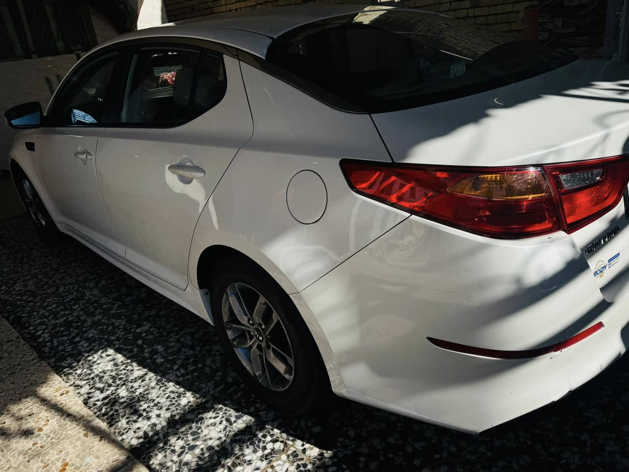 السلام عليكم
وبتما 2016 خليجي مكفوله كفاله عامه حتى من شخط مكفوله
رقم بغداد مواصفات عاديه 
رقم بغداد دولي
ماشيه 69 الف مكينه 2000 دوش بيع او مراوس سياره عاليه كوري توكسان سورنتو سبورتج فقط
***********
