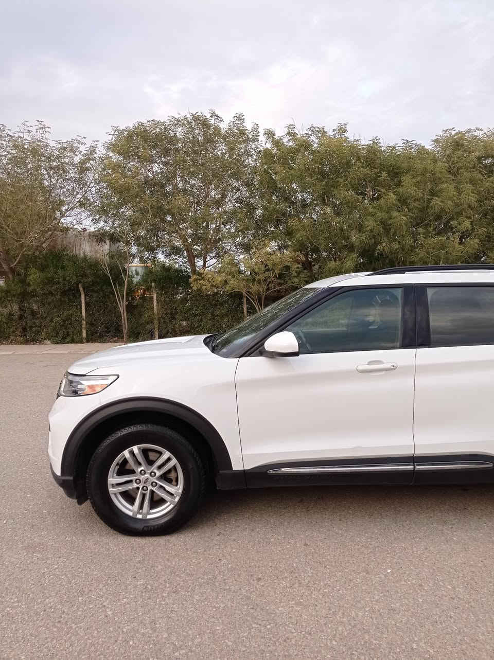 FORD EXPLORER 2020
بِسْمِ اللهِ الرَّحْمَنِ الرَّحِيْم 
عربي / كوردی 
عربي 
فورد اكسبلور موديل ٢٠٢٠ وارد امريكي قطعتين صبغ بدون دواخل ماشي ( 88 ) ألف ميل محرك ممفتوح رقم اربيل سنوية و هزة جديد حتى (٢٠٢٨) سيارة جاهزة و بدون نقص .

المحرك : ٤سلندر - حجم : ٢٣٠٠ - قوة : ٣٠٠ حصان 🐎 

مواصفات (4WD + XLT )
١-دبل اكسل 
٢-٧راكب 
٣-لایت زنون 
٤-حاسة
٥-لايت أوتو 
٦-٣مقعد تبريد 
٧-قفل تلقائي 
٨-فوليوم
٩-جام أوتو 
١٠-بصمة
١١-٧مود قيادة 
١٢-تحدید سورعة
١٣-كشن كهرباء
١٤-بلاجکتور 
١٥-بگلايت ليد 
١٦-كاميرا
١٧-گير شفط 
١٨-فتح تلقائي
١٩-كود أبواب 
٢٠-لايت ليد 
٢١-كشن هيتر
٢٢-ابواب بصمة
٢٣-اوتو هولد
٢٤-كشن ملكي
٢٥-بريك بصمة
٢٦-كير ماوس
٢٧-مود أوتوبان
٢٨-مسجل شاشة
٢٩-گيچ اليكتروني
٣٠-استيرن هيتر 

مكان : كلار - سليمانية 
سعر : ( ٢٢٧ ) ورقة 💸 
رقم تلفون : 
       واتساب 
          📥
 ( *********** )

 ( *********** )

كوردی 
فۆرد اکسپلۆرا مۆدێل 2020 ئەمریکی یەک پارچه بۆیاخ بێ ناوگرتن ( 88 ) هەزار ميل ڕۆیشتوە مەکینەی نەکراوەتەوە ڕەقەم هەولێر سەنەوی و هەزەی نوێیە تا (2028) سەیارەیەکی خاوێن و بێ مەسرەفە .

مەکینە : 4بستن - قەبارە : 2300 - هێز : 300hp 🐎

مواسفات ( XLT + 4WD )
1-دەبڵ اکسڵ
2-تەحدید سورعە 
3- 7نەفەری 
4- لایت زینۆن 
5-ڤۆلیۆم 
6- 3مەقعەد تەبريد 
7- لایت ئۆتۆ 
8-جام ئۆتۆ 
9-کوشین کارەبا 
10- 7مۆد لێخوڕین 
11-قۆفڵ حاسە
12-حاسە 
13-بەسمە
14-بلاجکتۆر 
15-بەگلایت لید 
16-کامێرا 
17-کردنەوەی زیرەک 
18-بەگلایت لید 
19-کۆدی دەرگا 
20-گێڕ شەفت
21-سوکان هیتەر
22-دەرگا بەسمە 
23-کوشین هیتەر 
24-گێر ماوس 
25-کوشین VIP
26-گێچ ئەلیکترۆنی 
27-شاشە گەورە 
28-مۆدی ئۆتۆبان
29-برێک بەسمە
30-ئۆتۆهۆڵد

شوێن : کەلار ـ سلێمانی 
نرخ : ( 227 ) گەڵا 💸 
ژ.م :   واتساب
            📥 ( *********** )

                  ( *********** )
