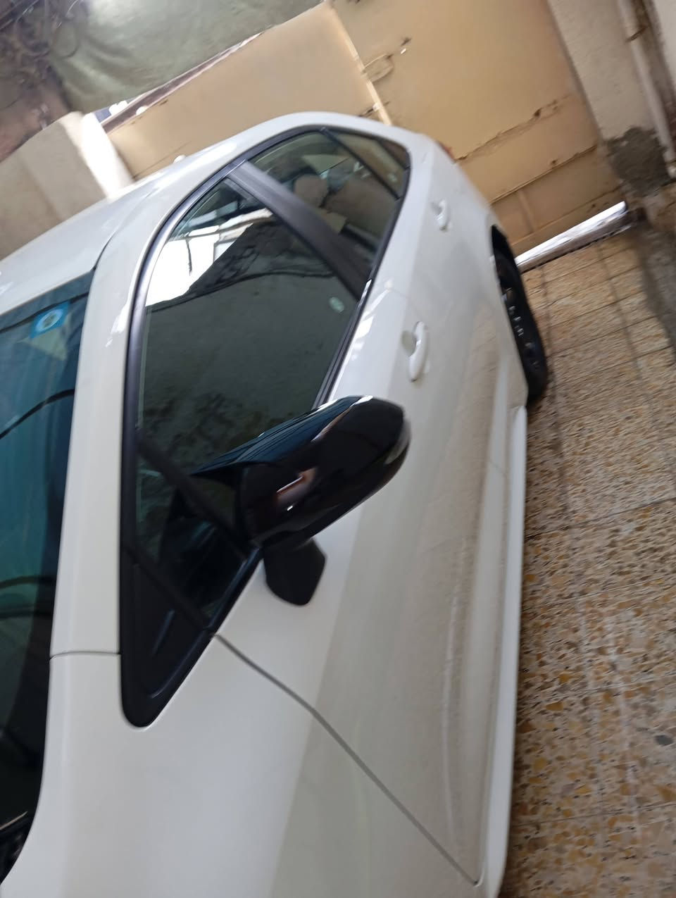 كورلاء لبيع وارد اميركي موديل 21 سونار موجود سعره 125 مكان بغداد رقمه بغداد بسمي شراي يتصل ***********
