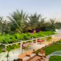 السعفه الذهبيه • قضاء بلد • مسبح كبير