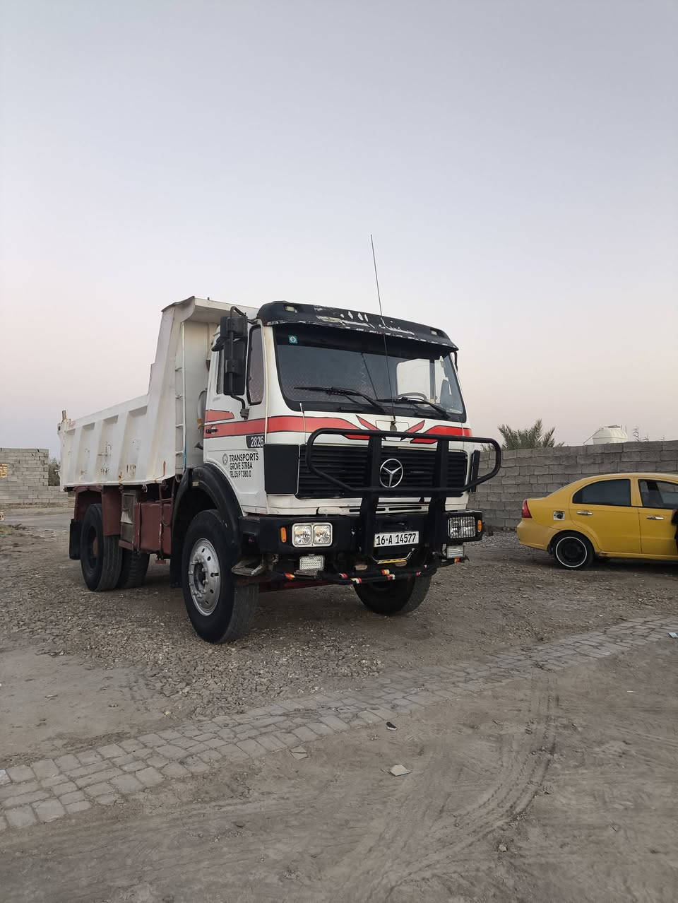 االبي مديل 80 مكينه 25كير 25 اكسل جيئف  شاصي مكفول فارغ شرط الفحص. سنويه لل 31 باسمي مداور ثاني يوم  السعر 175 وبيه مجال حك الجيه التواصل ***********
