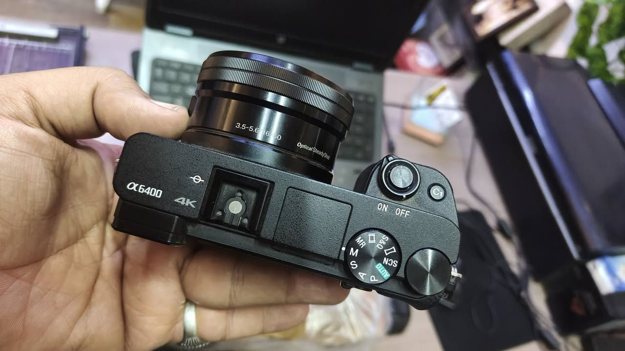 بيع كاميرا سوني الفا 6400 نظافة 90% للاستفسار ***********
