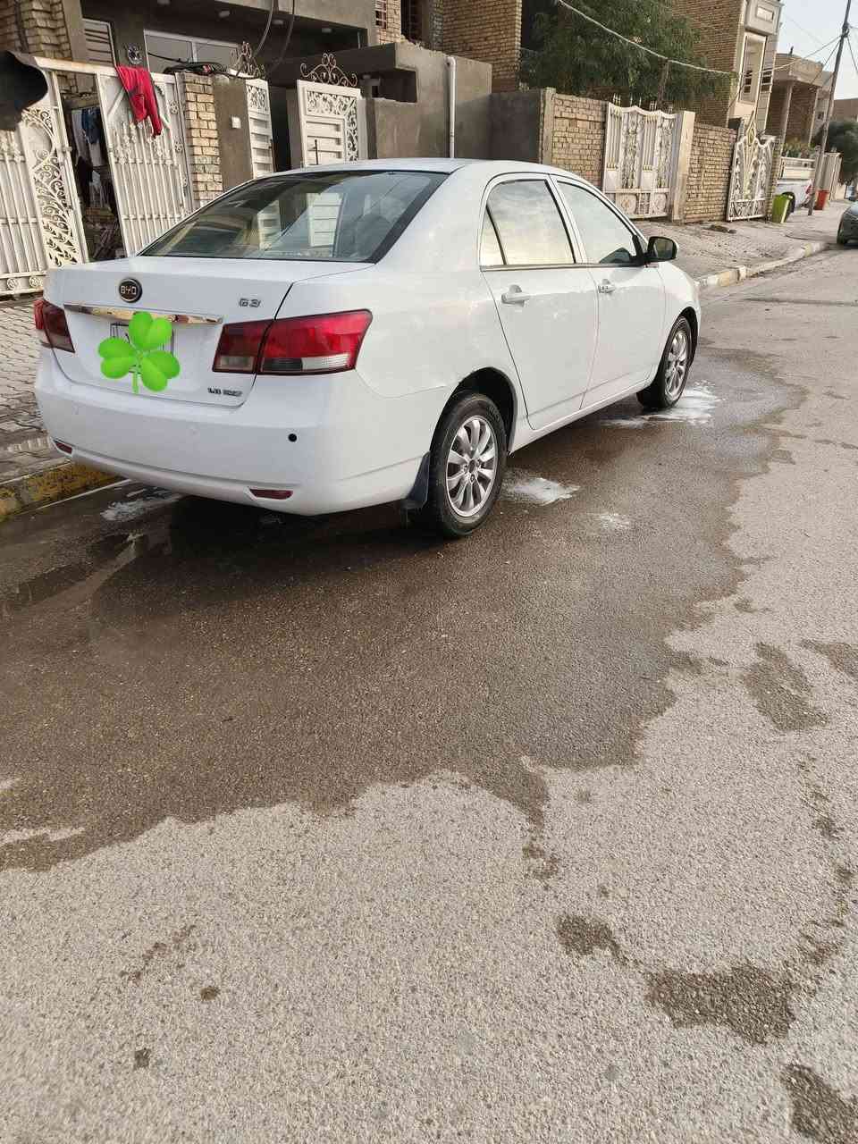 السلام عليكم بيوايدي  g3 كير مكينه خير  من الله تبريد حداديه بور واتر بم فيت بم كله جديد كهربائيات كلها بلادي وكله شغالهه
كير اوتو 
سياره مابيه ضربه بس هلالات لوره تخم تاير 
رقمها بغداد مكاني كوت الاستفسار عل الرقم  ***********
