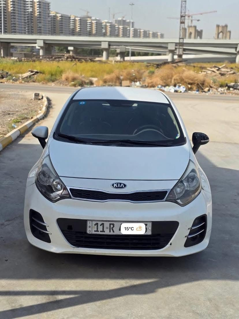 السلام عليكم كيا ريو 2015 خليجي
محرك 1600 دبل قطرة ماشية 87 الف جديدة تحكمات شاشة كامرة حساسات خلفية بلوجكتر ويل كب رقم جديد هزة جديدة 

كير محرك تبريد ثلج كله مكفول 

السيارة بيها صبغ فقط بنيد وبين البابين موضح بالصور

السعر 97 وبيها مجال   مكاني حي الجامعة 

***********
