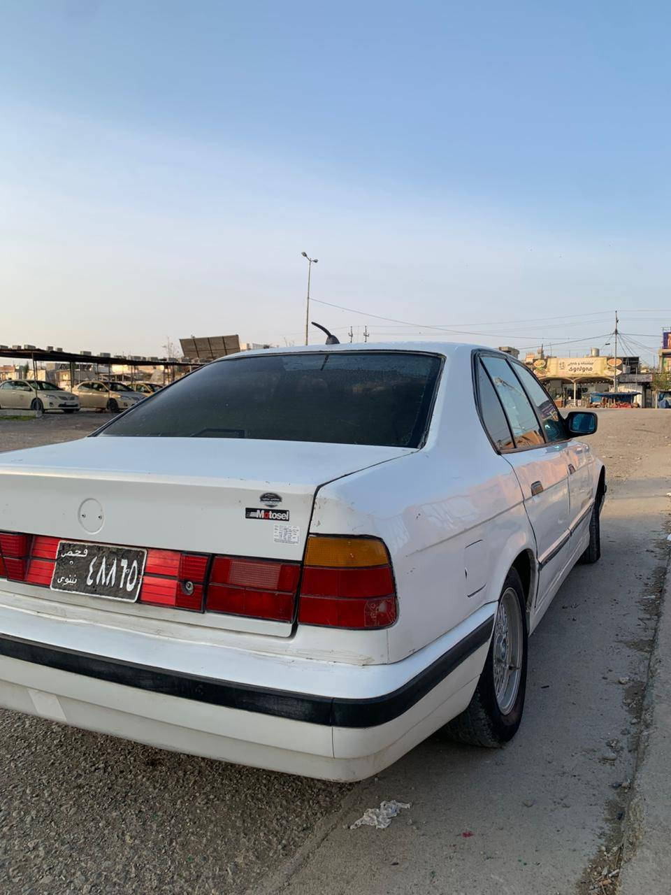 سەرەتا بەناوی خودا.....
بیئم مەکینەی 520 گێر عادی مۆدێل 1991 ئارمی هەولێرە ونبوە کتابی لەگەڵایە کتابی ونبونەکەی بۆکراوە چوار جام کارەبایە ئاوێنە گوێبەرخە چوار تایەو ویلی موشەبەکی لەژێرایە گێرو مەکینەی بەشەرتە تەقەو ڕەقەی نیەو کامل کارەبایی مەزبوتە 
سێعر،.....22گڵاو مەجال.....
ناونیشان.....زەرایەن..... ***********
*********** السليمانية, العراق
