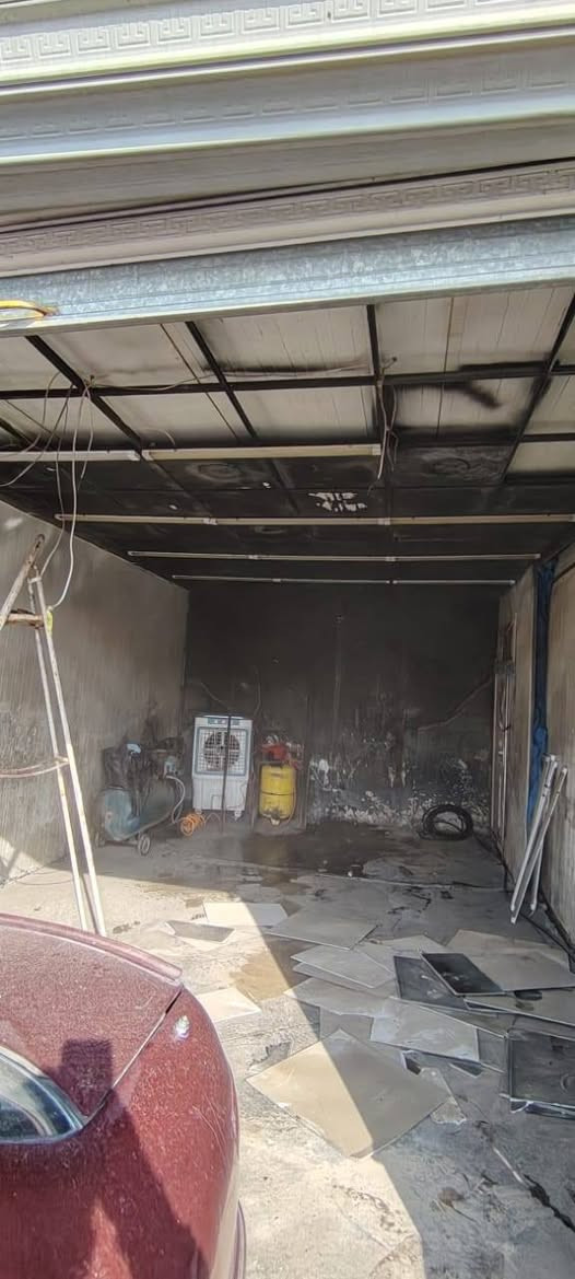 سلام عليكم عملنا صبغ ديكورات واجهات صبغ حديد جبسنبورد بديل الخام بديل الخشب بديل الشيبورد معالجة الرطوبه إخفاء سيراميك بدون تفليش شغل درجه اولى وأسعار مناسبه ***********
