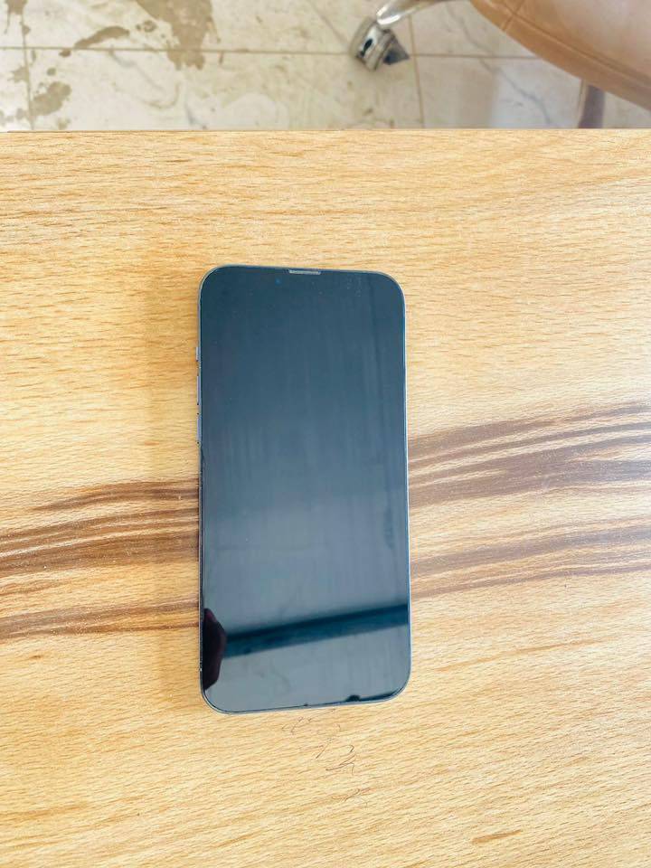 مبايل ايفون 13برو ماكس لبيع السعر750عل شرط برغي مامفتوح بيه شرط الفحص التواصل ***********
