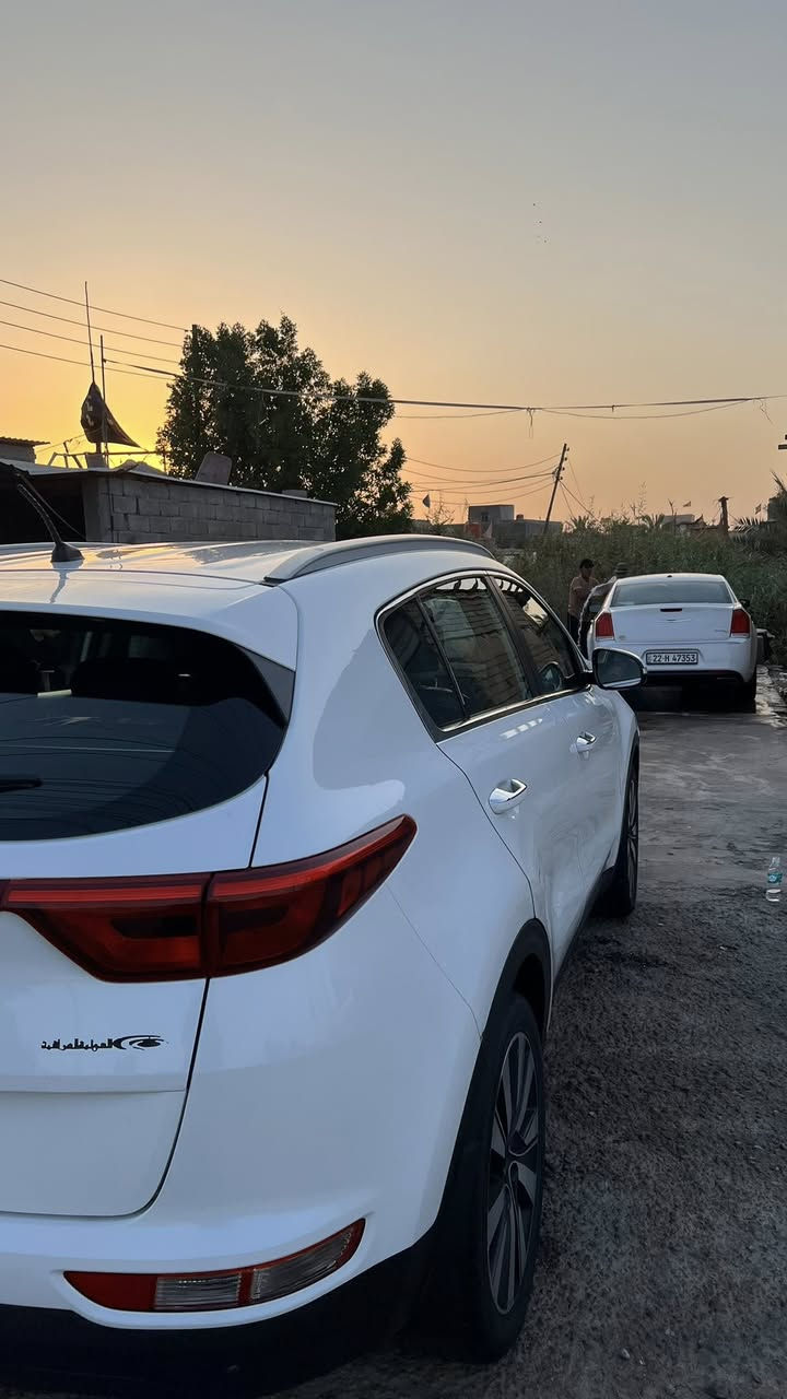 السلام عليكم
للبيع كيا سبورتج 2018 رقم بصره تحويل ثاني يوم سنويتها لغايه 2029 السياره قماره حديد خمسه راكب قطعتين تبريد المرايات شفط عند القفل ويل 19 محرك 4 سلندر 2000 دوش السياره بيها رصعات بسيطات في الجاملق الأمامي والجاملق الخلفي والباقي كفاله عامه من البارد والصبغ والتبديل 

السعر خاص او شراي اتصل 

مكان السياره في البصره كرمه علي 

رقم ***********
