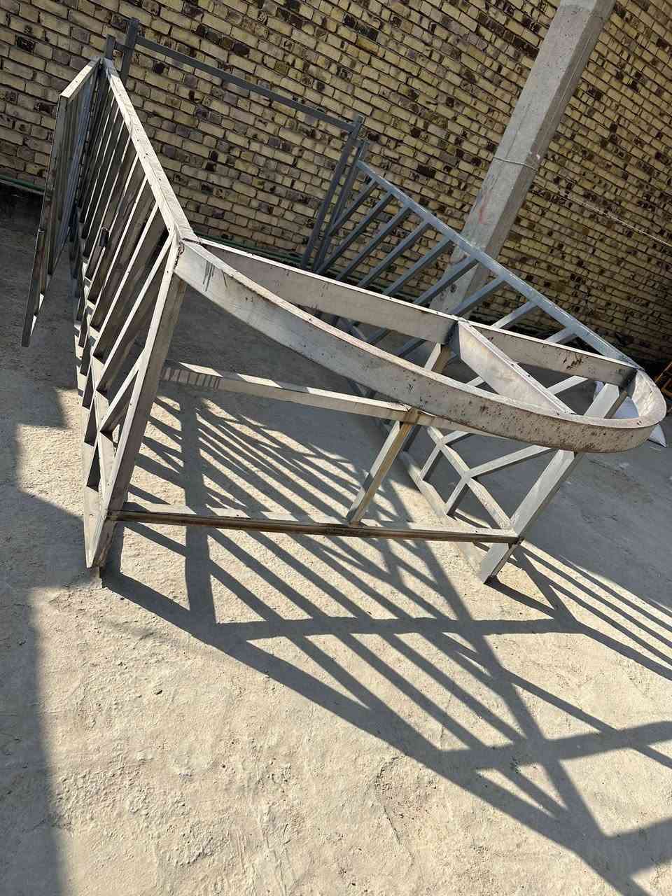 محجر للبيع مكان ديوانيه سنيه  كلشي مه بي ونضيف سعر500وبي مجال ***********
