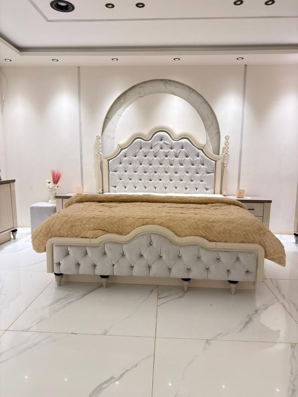 *تم وصول موديل صحره كانتريMdf  صبغ حراري تركي معمل دافنس الاصلي 

*9 قطع*  
    
قياسات ضخمة 
كنتور وملحق 370سم 
ارتفاع 230سم 
برغي وجوي حديد وضهر بلوك 

✅  ارتفاع السرير 175سم 
 السرير مخزن 
✅ عرض الميز تواليت 150سم 
✅ المصنع الأصلي
✅ سجه ثلاثيه 
  رفوف اضافيه داخل الكنتور 
  مجرات اضافيه داخل الكنتور 

السعر مليونين و400  الف


**إذا كنت صاحب هذا الإعلان وتريد حذفه لأي سبب، رجاءا أرسل رسالة إلى الدعم الفني**