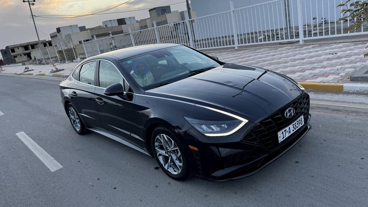 سلام عليكم 
سوناتا (2023) فئه SEL ماشيه 40 الف جديده كارتون 
مواصفات• 
رادار جانبي 
رادار امامي 
كامره دواره
مرسي السائق كهرباء
سايد بريك بصمه 
بصمه تشغيل 
بصمه ابواب 
تشغيل عن بعد 
جام اوتو 
منفد شحن + منفذ USB
تبريد منفصل 
قياده ذاتيه 
تحديد مسار 
صندوق بصمه 
گير دگم
لايت زنون بلاد + لد + بگ لايت لد 
تبريد تدفئه شغال سياره جديده دهن وبانزين محسن ماشامه العادي ادامه منتظمه حادثها تبديل قبق جنطه وتعمير شويه من الجاملغ الخلفي بجم كبس بيها طختين من حادث امريكا بالجاملغ الخلفي مامعمرات ولا مصلحات رقم مثنئ معوقين الدولي الجديد تستلم وكاله عامه مطلقه اني اتكفل بيها 
($السعر165وبيها مجال) *********** (مكاني كربلاء)
