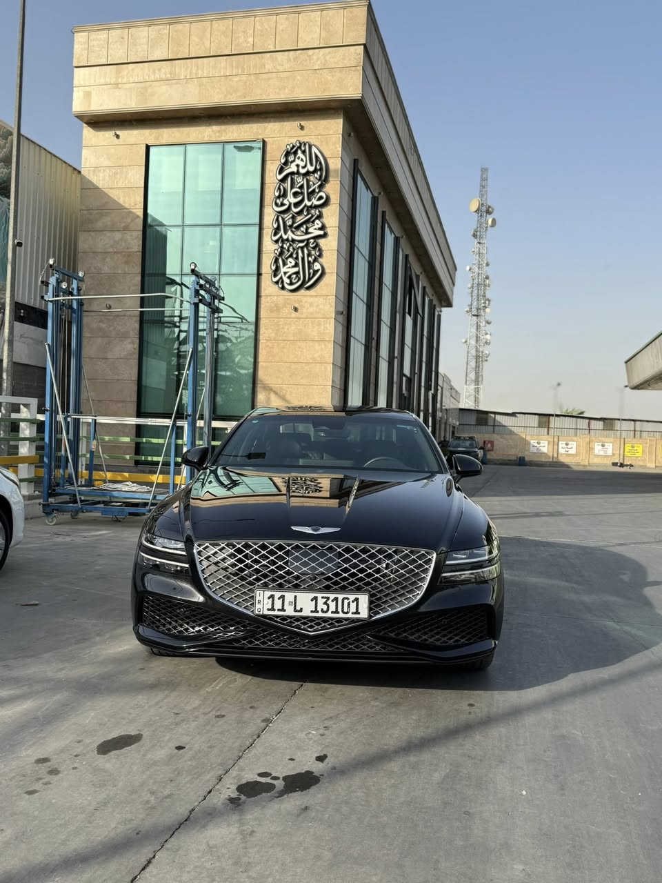 اقل عداد وانظف G80 SPORT 2024 بلعراق  كلة 🔥
📌عداد السيارة : اقل من 900 ميل يعني (زيرو)

📌المواصفات :

حساسات امامي خلفي،تشغيل عن بعد،بانوراما،ستائر خلفية كهرباء وستائر ابواب جانبيه،مقاعد جلد بطراز شكل البقلاوة،مع وجود المساج تدفئة وتبريد المقاعد الأمامية،المقاعد الأمامية كهرباء،خزن ميموري للسائق،رادار امامي وجانبي وخلفي،كامرات محيطية ٣٦٠ درجة مع خاصية ل 3D،فرمله طوارئ،سياقة ذاتيه،تحذير عند الخروج عن المسار،المرآه الجانبيه معتم+ قلابة عند الرجوع الى الخلف،ويل كب تو سايز مع اطارات مشلن بلادي،تحتوي السيارة على مفتاح تشتغل+ التشغل بخاصية الكارت دون الحاجة الى مفتاح السيارة،مقود السيارة كهربائي بلكامل،صندوق كهرباء،نظام سماعات يحتوى على ١٦ سماعة محيطيه،زجاج السيارة مدبل لتقليل الضجيج داخل المقصورة،شحن الموبايل واير ليس،ابل كار بلي، وباقي مواصفات الجنيسيس  ما تخلص

📌نواقص السيارة: بدون نقص برغي 

….
📌حادث جانبي خفيف جداً، باب السائق مبدل فقط بواحد اصلي مطابق ١٠٠٪؜ بيها ربع صبغ باب خلفي صبغ نهاية  الجاملغ الأمامي فقط 

📌ايرباك كشن وبردة فقط وتم ارجاع الأيرباك للكشنات سستم وكالة 

حاله السيارة: ممتازة جداً 

اللوحة: بغداد شبة مميز حرة بأسمي تحويل ثاني يوم

السعر: اتصل وما اقصر وية احد وتدللون لأن هاي السيارة محد يعرف قيمتها غير جنايتها  وتدللون اخوتي 

تفاصيل اكثر 📞*********** المحامي مصطفى الهاشمي⁩.
