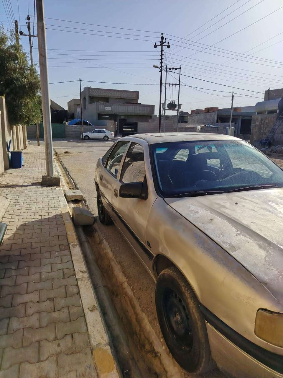 سلام عليكم
اوبل فيكترا للبيع موديل 91 محرك كير بشرط  
شرط تحويل 
للاستفسار 
مكاني كركوك
سعر 22ورقه
***********عبر الوتساب
