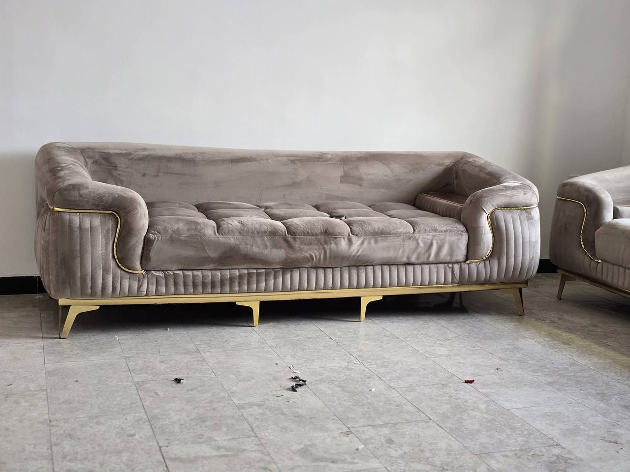 تخم ماركة 10مقاعد الماني نظافة٩٠%مشتري٣٥٠٠ ابيعه قفل٩٠٠
***********
