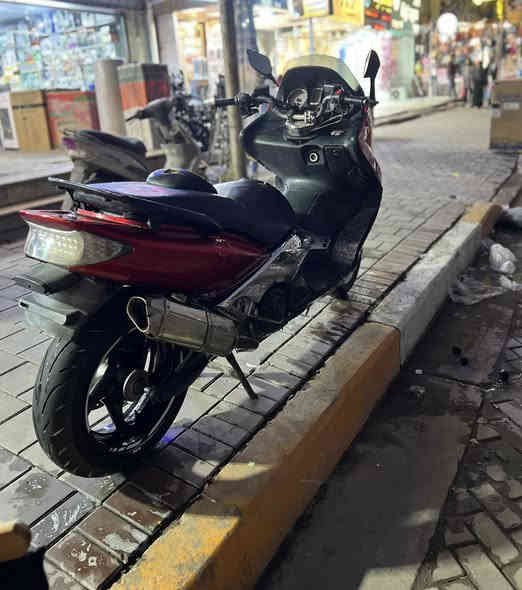 السلام عليكم تيماكس موديل 2008 دراجه بلاديه ممتعوبه مكينه كلجات خير من الله ملاعبين بيهن دراجه عله ايدي سعر16 ورقه مكان بغداد ***********
