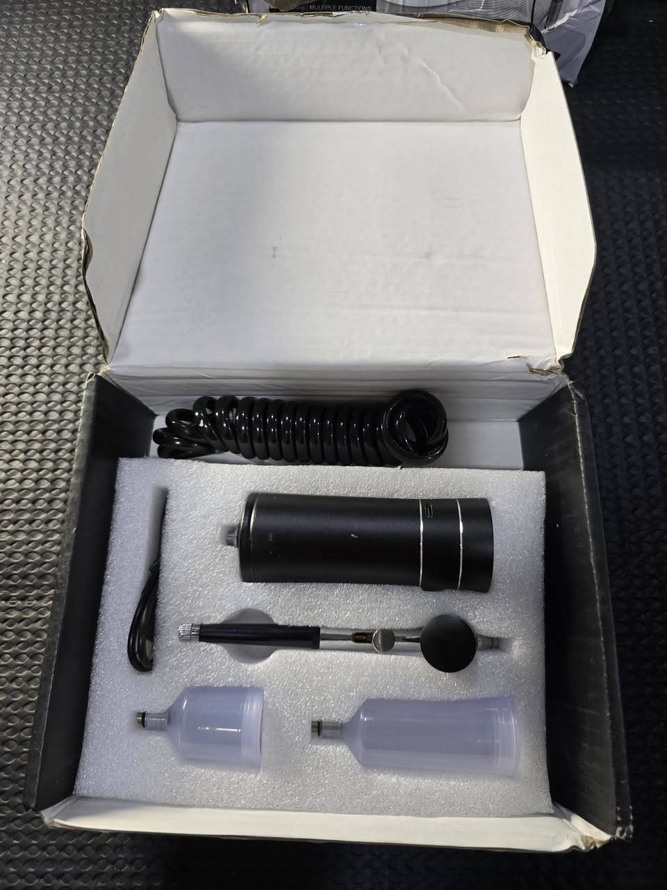 تصفيه غراض امزون لحك عليهن🔥
كل القطع الي بل صور 5 الاف فقط


**إذا كنت صاحب هذا الإعلان وتريد حذفه لأي سبب، رجاءا أرسل رسالة إلى الدعم الفني**