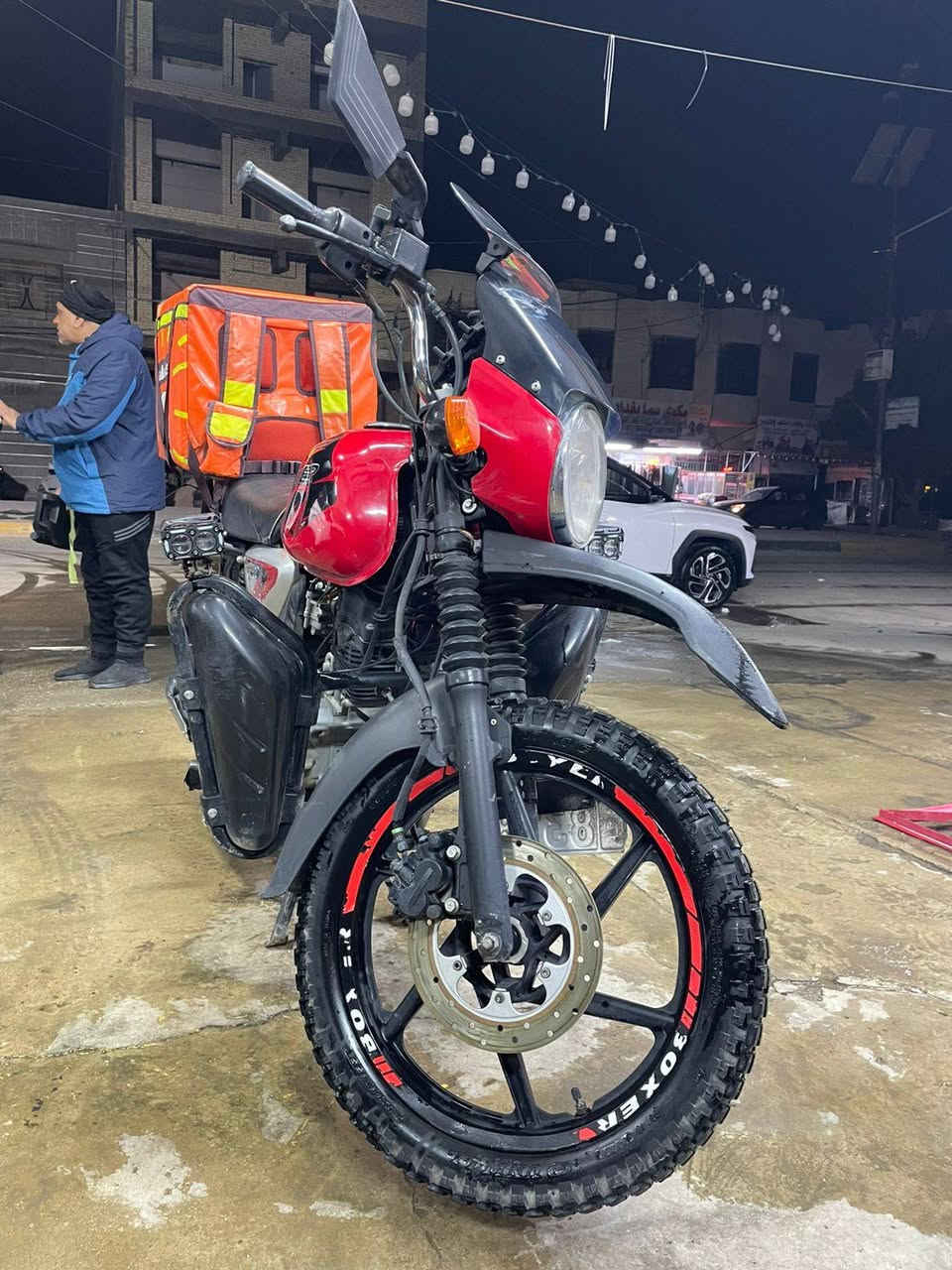 السلام عليكم
بوكسر موديل 23 مرقم لوحة وسنوية انكليزي تحويل ثاني يوم دراجة نظيفة والنظافة شوفة عينك وخير من الله دراجة مناقصهة شي فقط سلف وبوجهك للشارع شلعة ومعدل جيب فيتر وافحص للأستفسار 
***********
