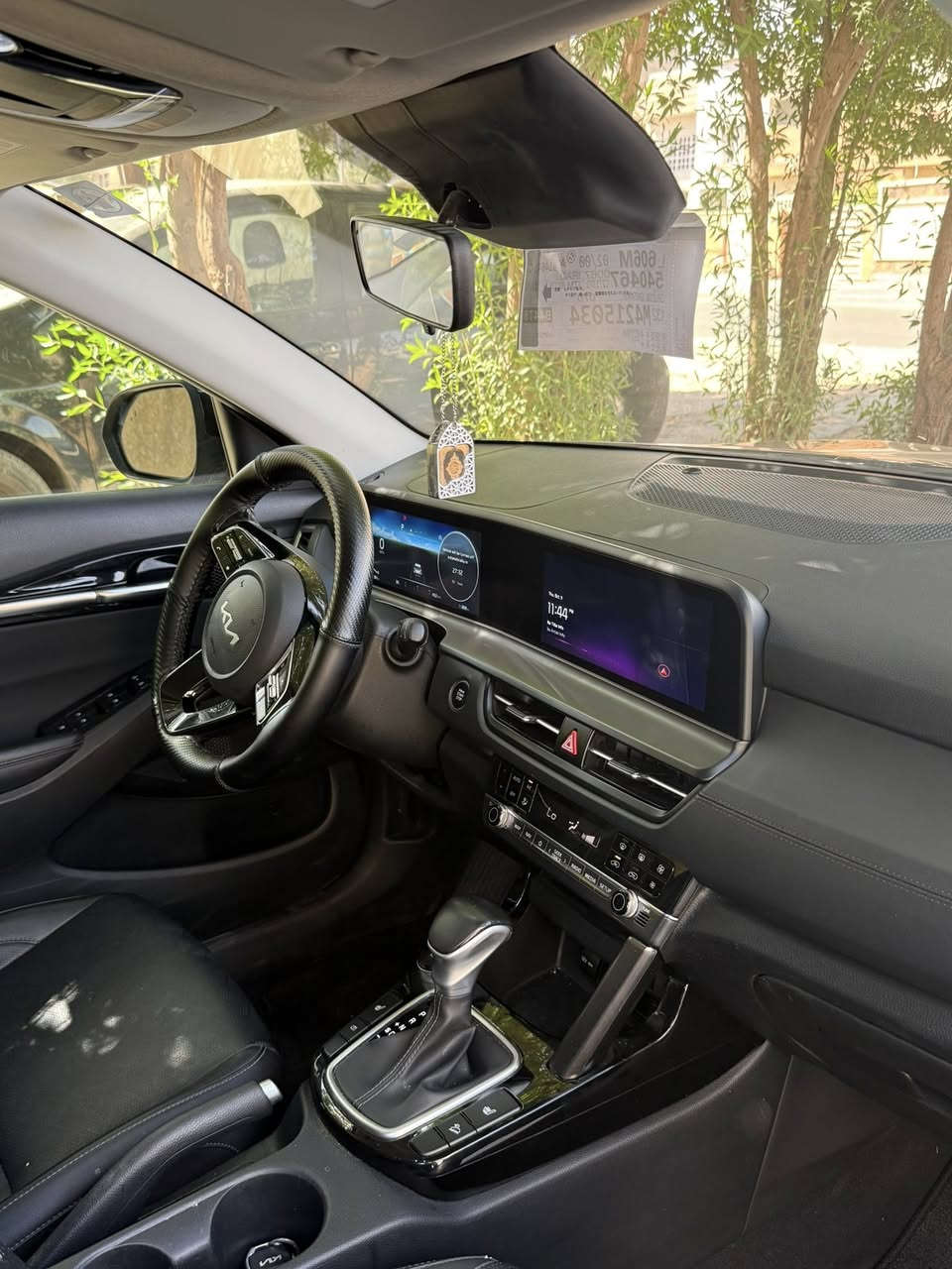 السلام عليكم للبيع 
كيا سلتوز 2024
الحادث موضح بالصور 
مواصفاته فول 1/1
مكينة الفين دوش 2000
بصمة تشغيل 
بصمه ابواب 
تشغيل عن بعد 
شاشة دجتل
لد دشبول وابواب امامي ابلادي ويه الشاشه 
رادارات امامي خلفي 
مانع انزلاق 
تبريد قطعتين 
نزول منحدرات 
كشن كهرباء 
كشنات تدفئه
تحكمات استيرن 
ويل نجمة
كروز سرعه 
سياقه ذاتيه
تحديد مسار
نقاط عمياء 
ثلاث وضعيات للقياده 
اطفاء ذاتي عند الوقوف 
اشاير بل مري 
السعر 165
  
مكاني بغداد الغدير 
رقمي ***********
موجود بي واتساب
