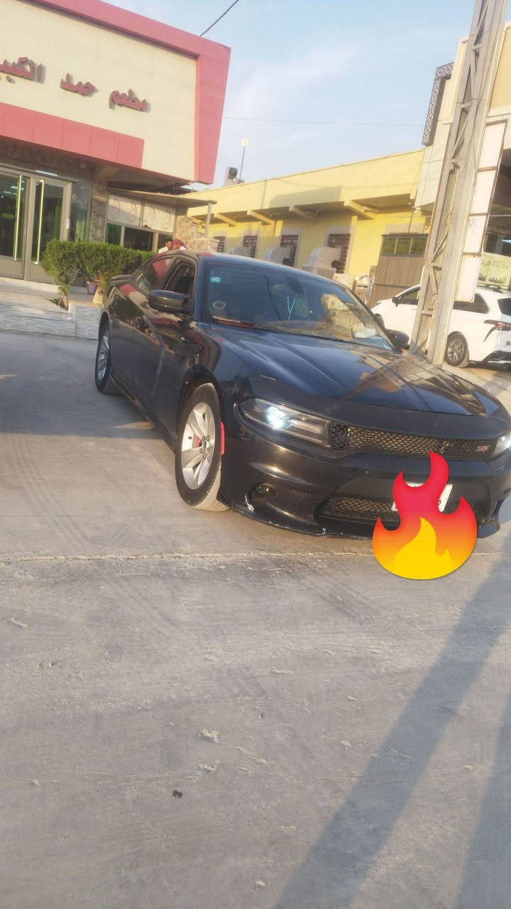 جارجر 2015بغداد SXT مكينه 3600 بيه قطعتين بونيد وباب صبغ بدون دواخل شرط كير مكينه كفاله ماشيه260الف مايل سياره مانقصه اي شي تريك وين ماتريد سعره 160وبيه مجال ***********
