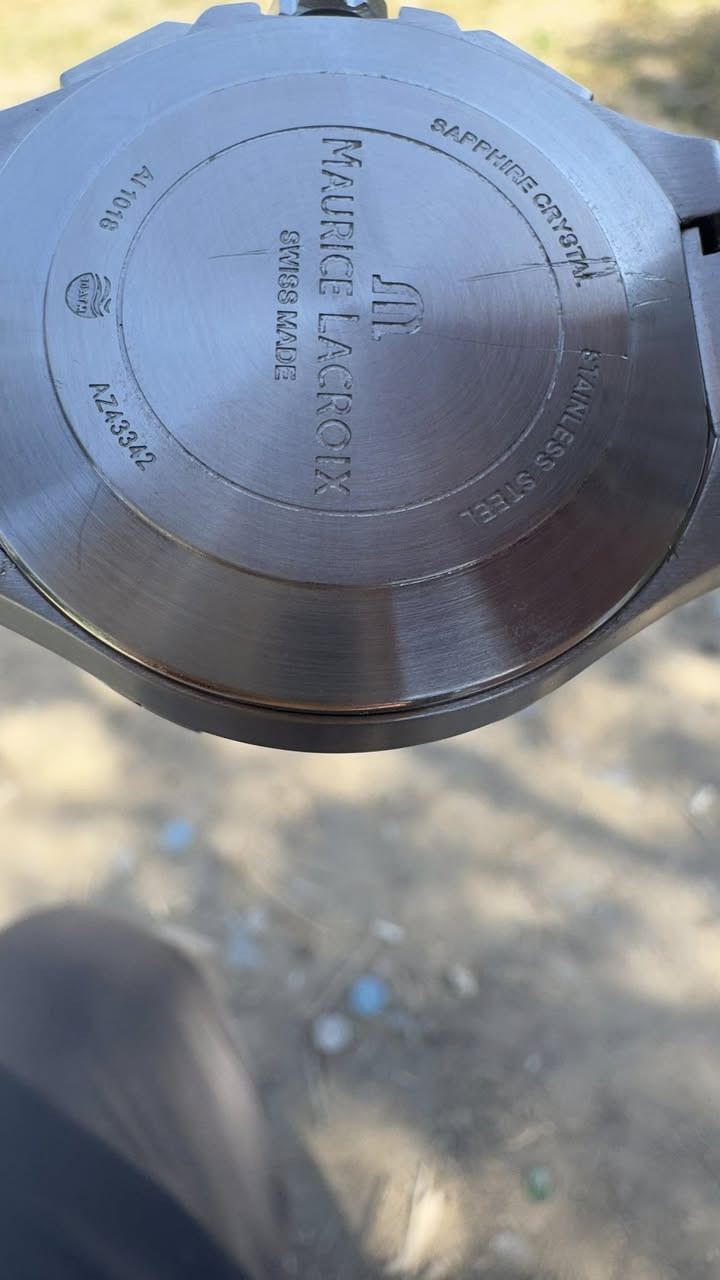 ⌚️ ساعة Maurice Lacroix Aikon Chronograph أصلية  

ساعة سويسرية أنيقة من ماركة Maurice Lacroix المعروفة بجودتها العالية.  
الموديل Aikon Chronograph بتصميم رياضي فاخر مناسب للاستخدام اليومي والمناسبات.

المواصفات:  
• مكينة سويسرية Ronda 5040.D  
• كرونوغراف (ستوب ووتش)  
• زجاج Sapphire Crystal المقاوم للخدش  
• هيكل وسوار Stainless Steel  
• صناعة Swiss Made  

الساعة نظيفة وتعمل بشكل ممتاز.  
📍 السعر: 140 دولار وقابل للتفاوض واحسب السعر على سعر الصرف 150 مو 154

للمهتمين التواصل خاص.


**إذا كنت صاحب هذا الإعلان وتريد حذفه لأي سبب، رجاءا أرسل رسالة إلى الدعم الفني**