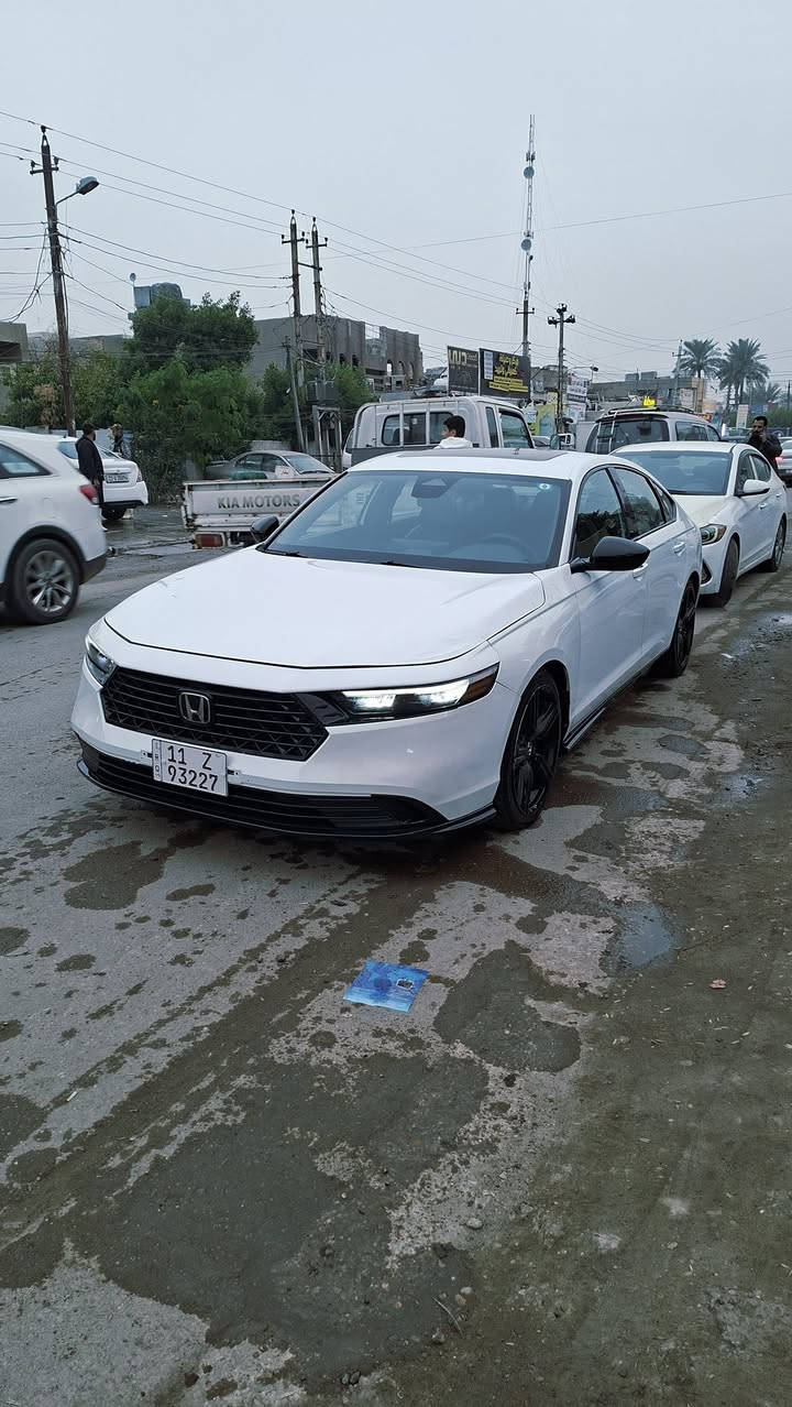 هوندا اكورد 2023 هايبرد للبيع
حادث جاملغ امامي مبدل بلادي و مصبوغ .وشويه من البنيد بارد 

 سبورت  L Sport 🔥

السيارة ماشيه 61  الف km 
• مكينة 2000 هايبرد تنفس طبيعي
• كير اوتوماتيك 
• شاشة كبيرة
•فتحه
• كاميرا خلفية 3 انظمة
• كرسي كهرباء  لون اسود  
• رادار امامي
• مانع تصادم
• محدد مسار 
• تصحيح مسار
• شفتات بالستيرن
• مثبت سرعة
• مانع انزلاق
• دخول ذكي 
• إنارة ترحيبية
• هندبريك كهرباء
•لايت عدسات زينون
• نظام اوتو لايت Auto
• لايت العالي زنون 
• حساسات مطر 
• حساسات دخول الإنفاق
• حساسات ضغط هواء الإطارات
• أوامر صوتية
• 3 أنظمة قيادة (eco, ev, sport)
• بلوتوث
• مدخل عدد2 تايبسي 
•رقم الشاصي : 1hgcy2f74pa016150
•السعر 217 وبيها مجال 
 •اتصال : او واتساب  ***********
•مكاني :ديالى-بعقوبه

