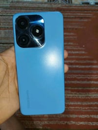 هاتف Tecno Spark باللون الأزرق للبيع. الجهاز بحالة ممتازة ومناسب لمحبي...