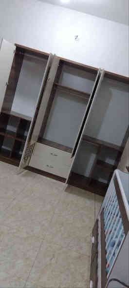 غرفه تركي 7 قطع
نضيفه اي ضرر مابيها 
مكانها الخالص ..عرب شوكه 
للاستفار الاتصال ع ***********
