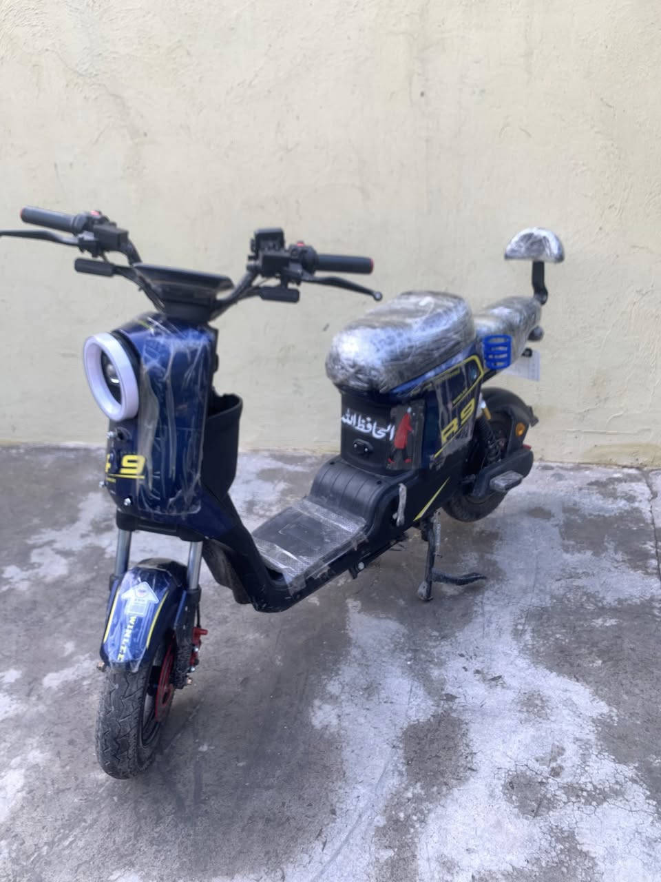 سلام عليكم.                                                              دراجه للبيع نوع R9 موديل2025 دراجه جديده بطاريات ليثيوم تيسلا دبل شاره تك. شاره لايت عالي وناصي نشره دائره دراجه فول موصفات سعر 450 وبيه مجال العنوان بغداد المدائن القادسيه متواجد خاص


**إذا كنت صاحب هذا الإعلان وتريد حذفه لأي سبب، رجاءا أرسل رسالة إلى الدعم الفني**