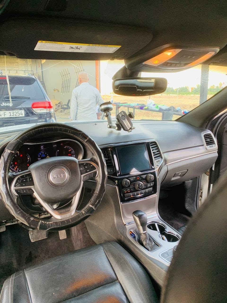 جيب للبيع لاريدو فول موصفات فقط بدون فتحة
رقم بغداد مشروع وطني شرط تحويل وكالة 

موديل 19 الضرر جاملغات الامامي تبديل سرقة وبونيد صبغ

 كهربائيات كلها شغالة تبريد قطعتين ثلج 

#السعر 185 

***********📞

***********📞

