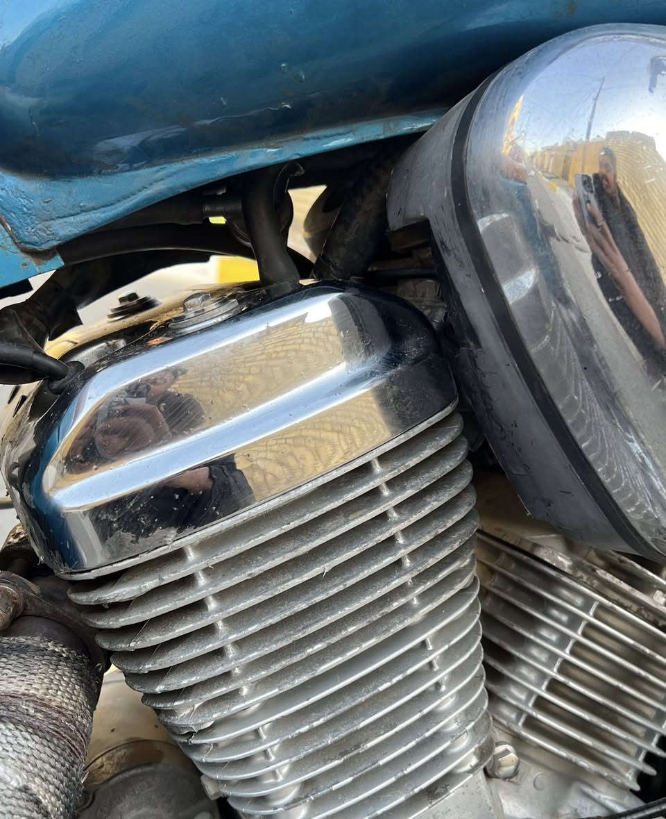 سلام عليكم اخوان هوندا ستد 400cc للبيع مكينة وكير مكفولات لا تبخير ولا تنقيص شلعة معدل كلش قويات وناعمة الدراجة كله بلادية وكل كهربائياته شغالة ادامة عامة قبل يومين مسويله تخم بلكات تصفية كابريترات الدراجة جاهزة للاخير السعر (1250) العنوان |||بغداد الحسينية|||(***********)
