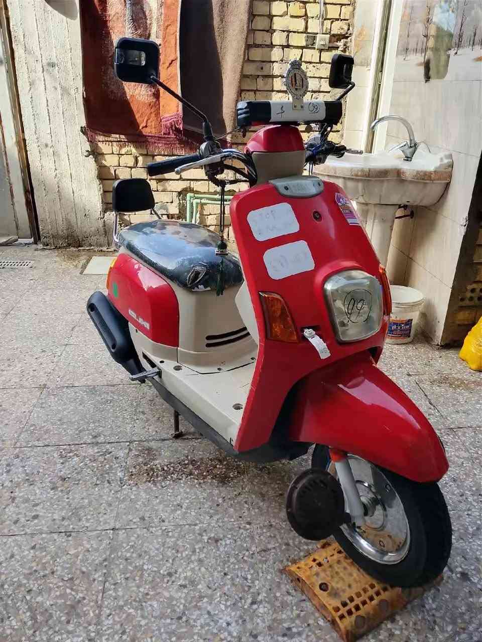 السلام عليكم بوليس للبيع كفاله عامه كفرات ختم واحد بلاديات مكينه ممفتوحه نكرا سلف بكل وكت اوراق موجوده 
زوج تايرات جدد الدراجه رمبه شوف عينك السعر 700 المكان بغداد مدينة الصدر ملاحظه ابيع بدون الغراض 
***********
