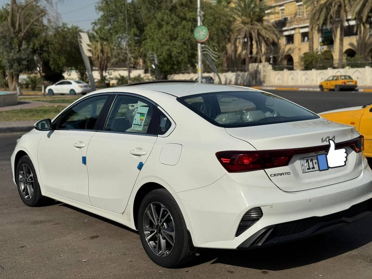 السلام عليكم
كيا سيراتو موديل 2022 خليجي رقم بغداد تحويل مباشر ثاني يوم 
السيارة مكفولة من الصبغ و التبديل و البارد و  الشخط 
محرك 1600 دوش 
ماشية 50 الف حقيقي شرط الفحص 
مواصفات فول 
1- فتحة سلايت 
2- اشاير بل مري 
3- ويل كب اصلي 
4- تبريد قطعتين 
5- شادلهة شاشة اصلية ابل كاربلي
6- وشادلهة منضومة زنون اصلية 
7- بيهة سويجات عدد 2 مال الشركة
8- حساس خلفي 
9- لدات امامية + بروجكترات امامية 
داخل السيارة لونين اسود و وبيجي 
السبير و العدة مالتهة بعدهن بحالة الوكالة مانازلات 
الشراي يتصل ***********
