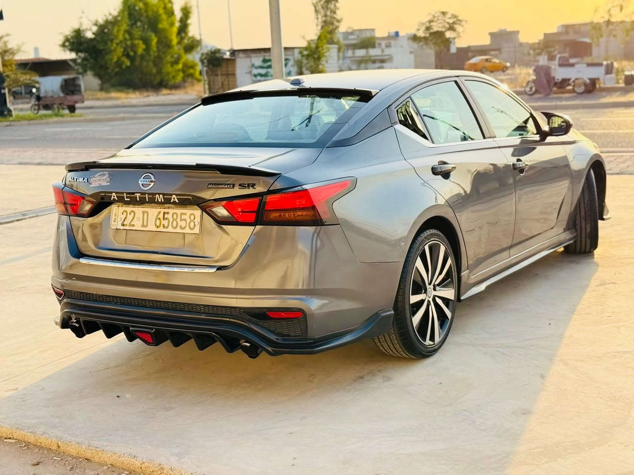 للبيع التيما S
 محدث  SR كت كامل 
السعر 115بيها مجال
***********
موديل 2020
الون نفطي
بصمة ابواب
بصمة تشغيل
بصمة صندوك
كاميرة خلفيه 
تثبيت سرعه 
شاشه لمس 
شاشه جبيرة
رادار 360 درجة 
كاميرا خلفي 
دعاميات SR جديد 
دوسات SR
ويل  SRجديد 
تايرات جديد 
ماشيه ١٠٠
لايتات زنون بلادي 
كير مكينه بشرط 
سيارة بيهة خمس قطع كلير بدون دواخل بدون ارباك شرط
صور حادث بل منشور 
رقم سنويه جديد تحويل ثاني يوم 
مكان السياره ديالى خانقين
