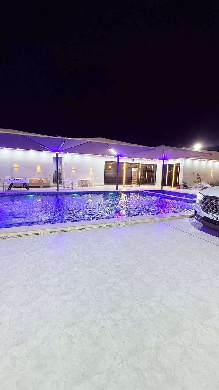 السلام عليكم..☆♤مزرعة vip رقم 185♤☆
العاب جميلة ومتنوعه
زحليكه مراجيح جلسات 
منضدة فيشه بليارد 
مسبحين للكبار والصغار حجم كبير 
غرف نوم وصاله مطبخ مؤثث بالكامل
حدائق باربيكيو جاهز مع تنور 
كراج وجلسات متعددة داخل المزرعة والحدائق 
للحجز واتساب ***********
كل المزارع موثقة شركة المصطفى لسياحة المسابح 
موثقة بتطبيق اجرلي
