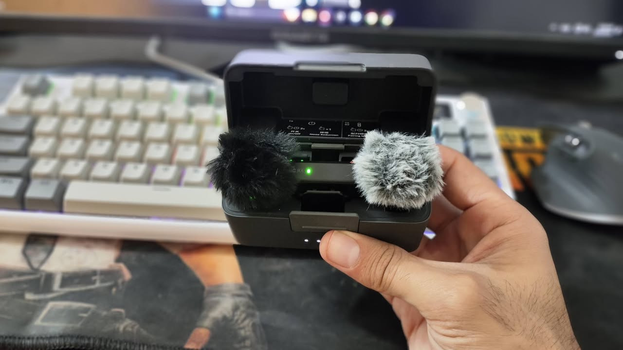 السلام عليكم DJI mic mini combo كامل ملحقات للبيع سعر 110 الف توصل مجاني المايك جديد استخدام كلش قليل للتواصل واتس اب ***********
