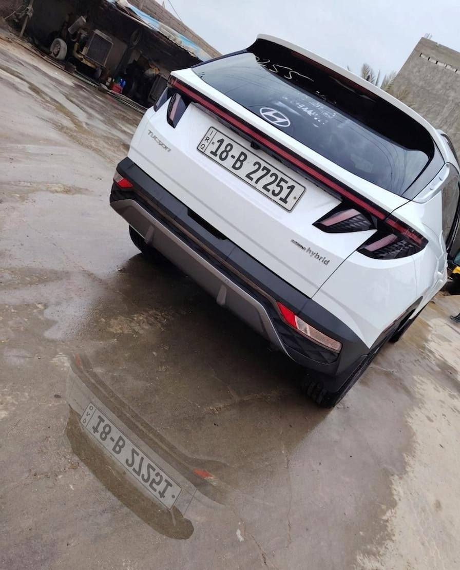 توسان 24 لمتد هايبرد
فول مواصفات واحد على واحد 
بانورما تقديم ترجيع بالبصمه 
كير دكم  داخل ابيض 
دخول جديد 
صور الحادث داخل المنشور 
كشر مكفول من الصبغ 
شاصي ايسر بي تعديل بسيط 
السياره بسمي 
بانزين وشحن هيه تشحن نفسها 
مكاني حله
***********
***********
