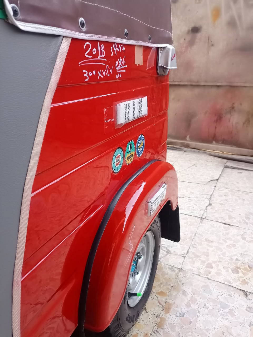 بسم الله الرحمن الرحيم
تكتك 2018 مكفوله كفاله عامه جديده بمعنئ الكلمه مكفوله كشر ومحرك تخم تاير سفريات دوشمه كلها جديد تكتك جانت متروكه فتره يعني فووول نضافه احلئ من الصور بهواي وتجي وتشوف بعينك رقم وسنويه انكليزي بااسمي تحويل ثاني يوم الشراي يخابر ويدلال ***********
