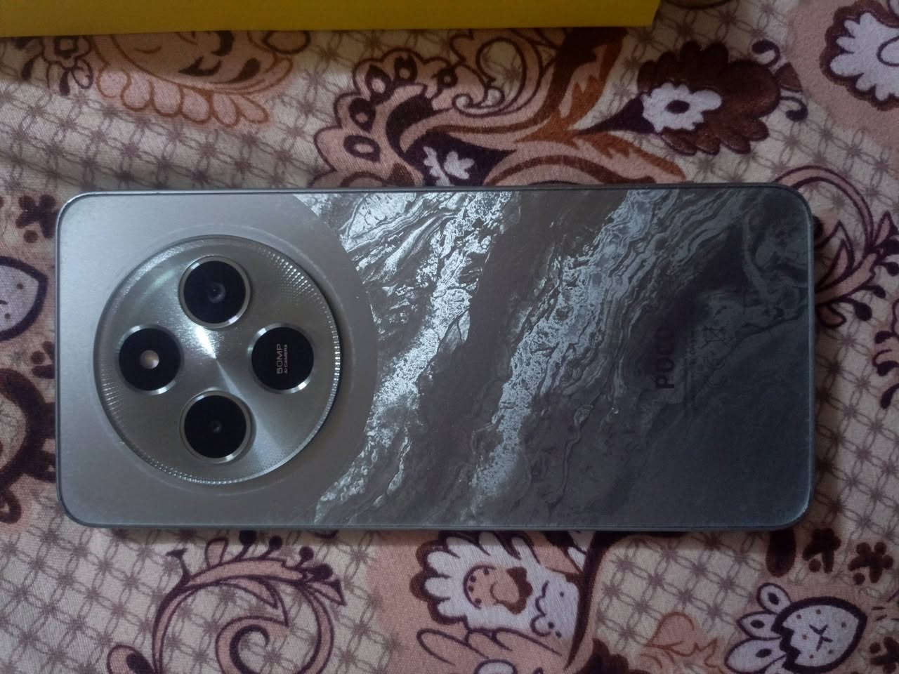 ي السلام عليكم ورحمة الله وبركاتة بوكو C75 ذاكره 256جهاز كامل ملحقاته ستعمال بيتي 160شراي يجي واتساب ***********
